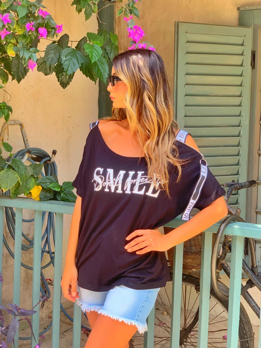 חולצה SMILE שחור