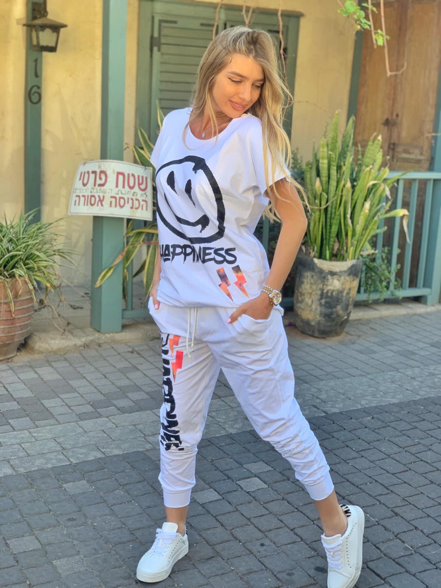 חליפה סמיילי לבן