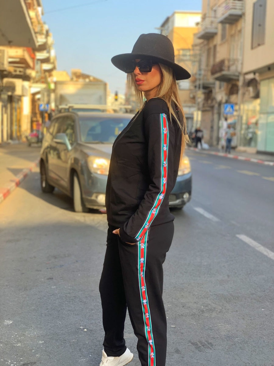 חליפה בון שחור פס ירוק