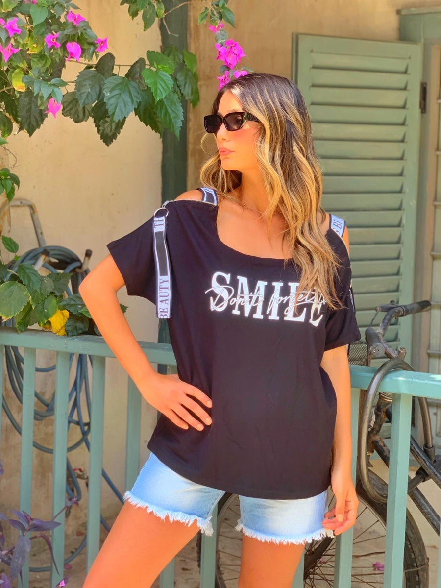 חולצה SMILE שחור