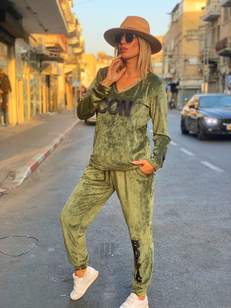 חליפה קטיפה שלי ירוק