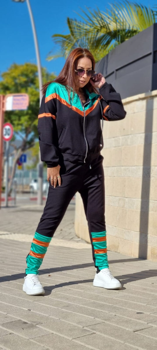 חליפה אריאל שילוב ירוק