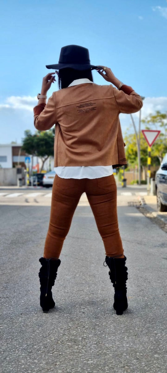 גקט נועה חום