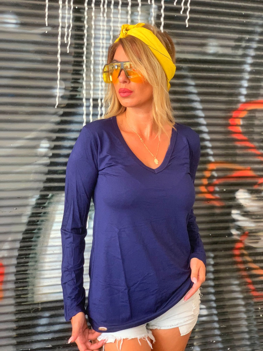 בייסיק וי ארוך כחול כהה