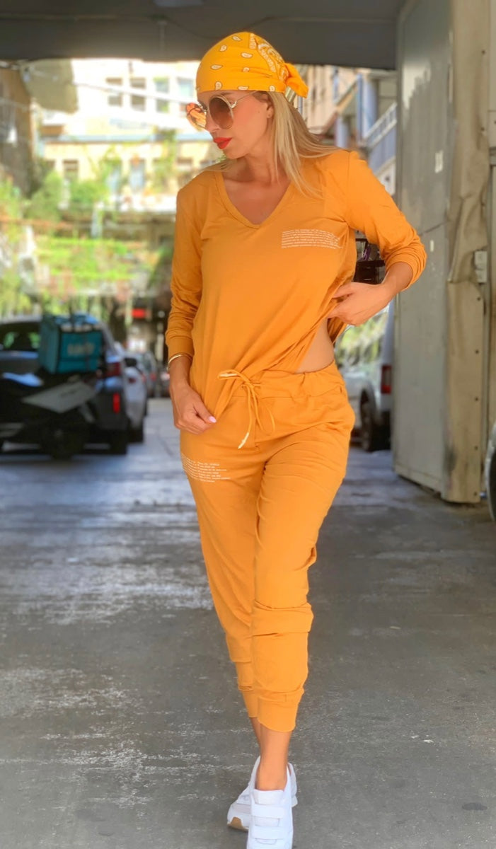 חליפה קלאס חרדל